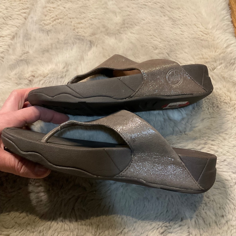 Fitflop‎ Lulu Shimmersuede Size 7 Toe Post Sandals Bronze Shimmer Wobble Board - Picture 5 of 8